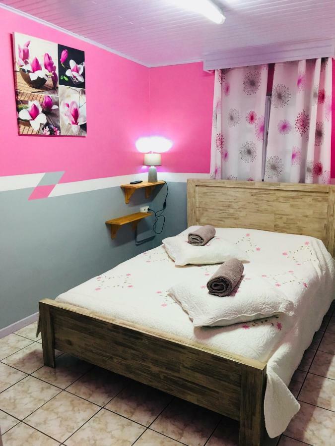 Chambres D'Hotes L'Orchidee Rose ซาลาซี ภายนอก รูปภาพ